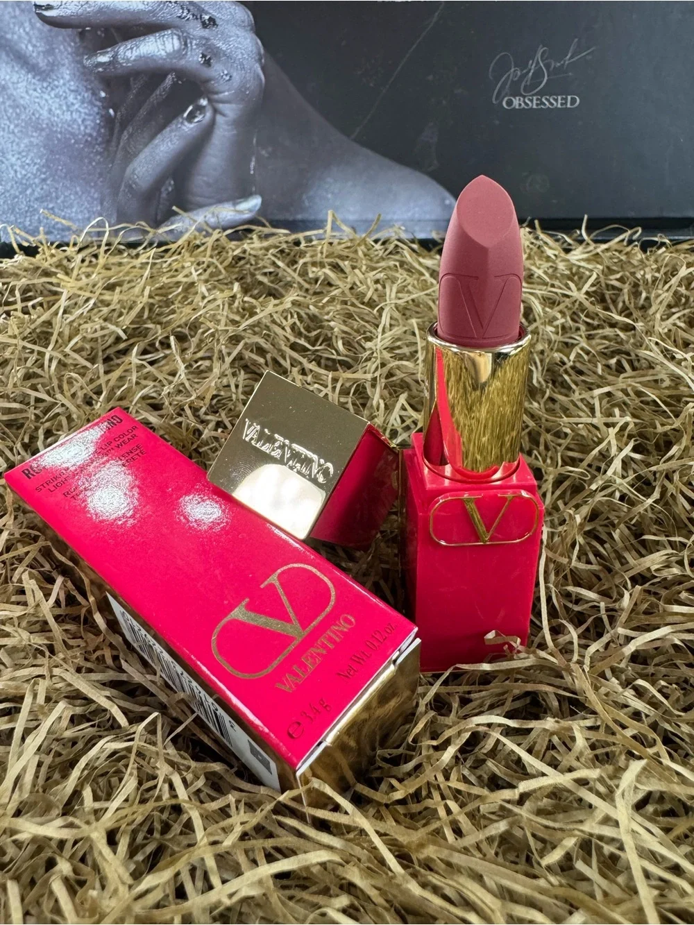ROSSO VALENTINO MATTE LIPSTICK - 111A UNDRESSED VELVET - NUDE